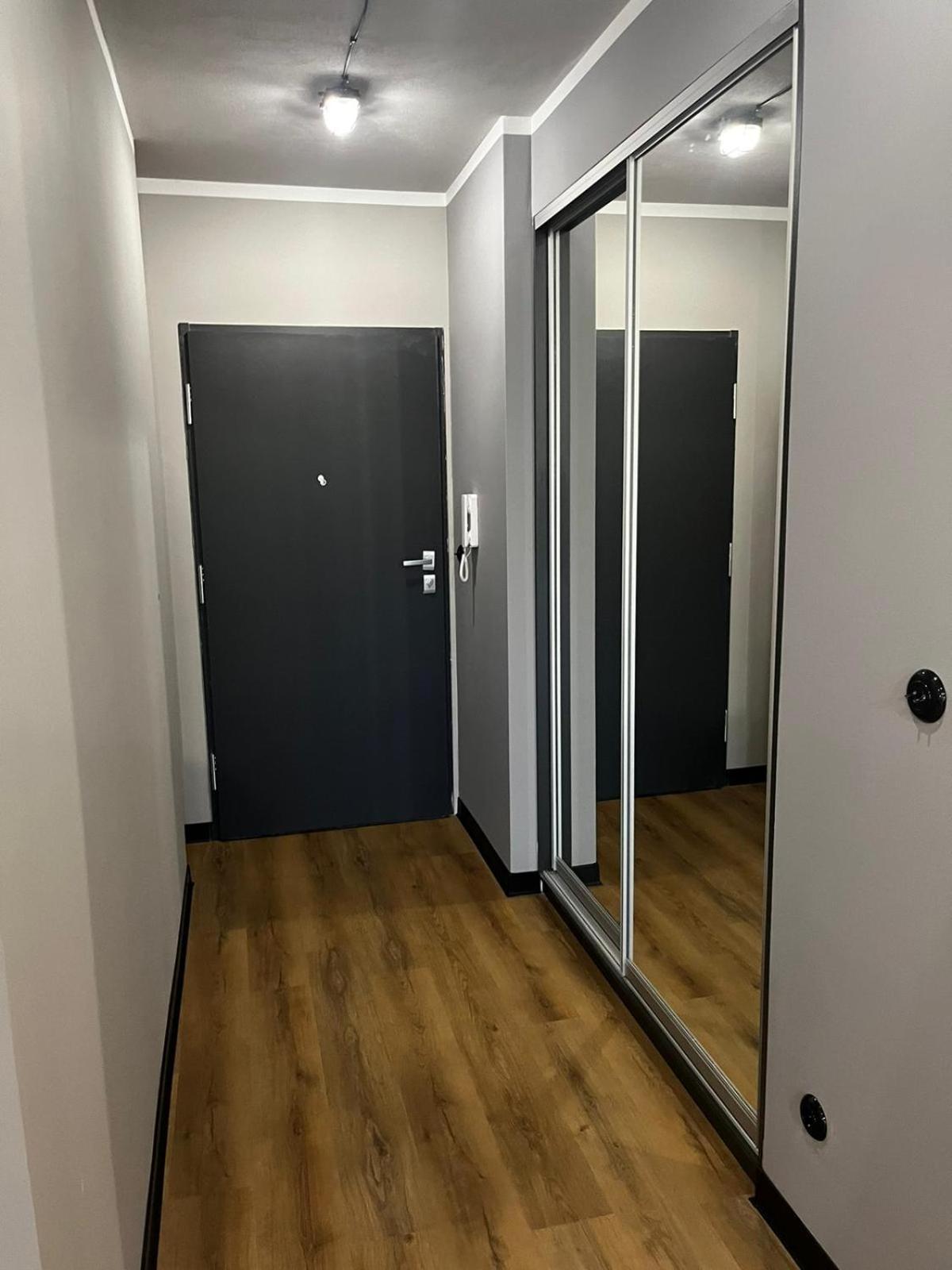 Apartament Z Widokiem Na Stadion Styl Industrialny Jedyny Taki Check In 24 H Poznań Exteriör bild