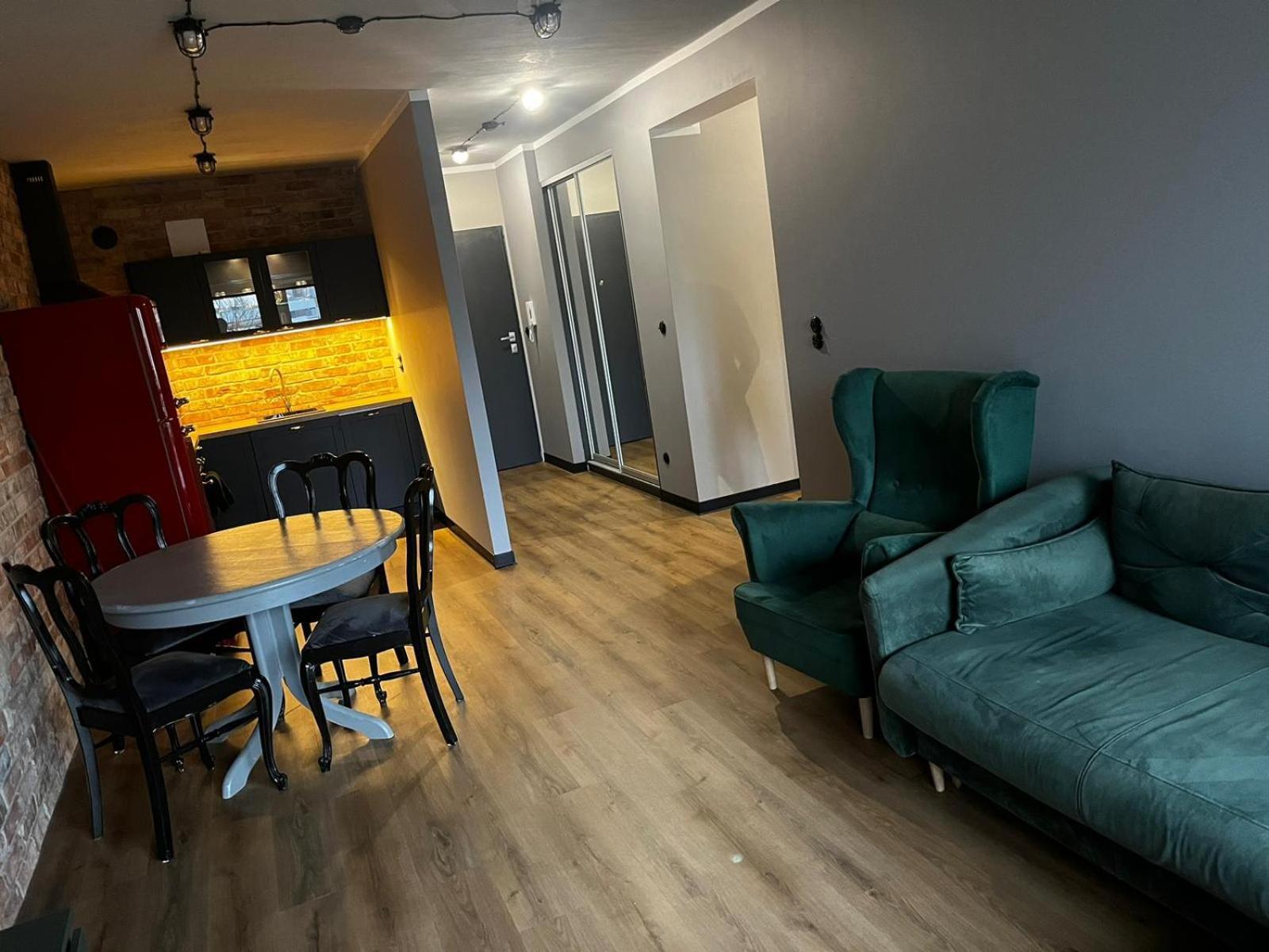 Apartament Z Widokiem Na Stadion Styl Industrialny Jedyny Taki Check In 24 H Poznań Exteriör bild
