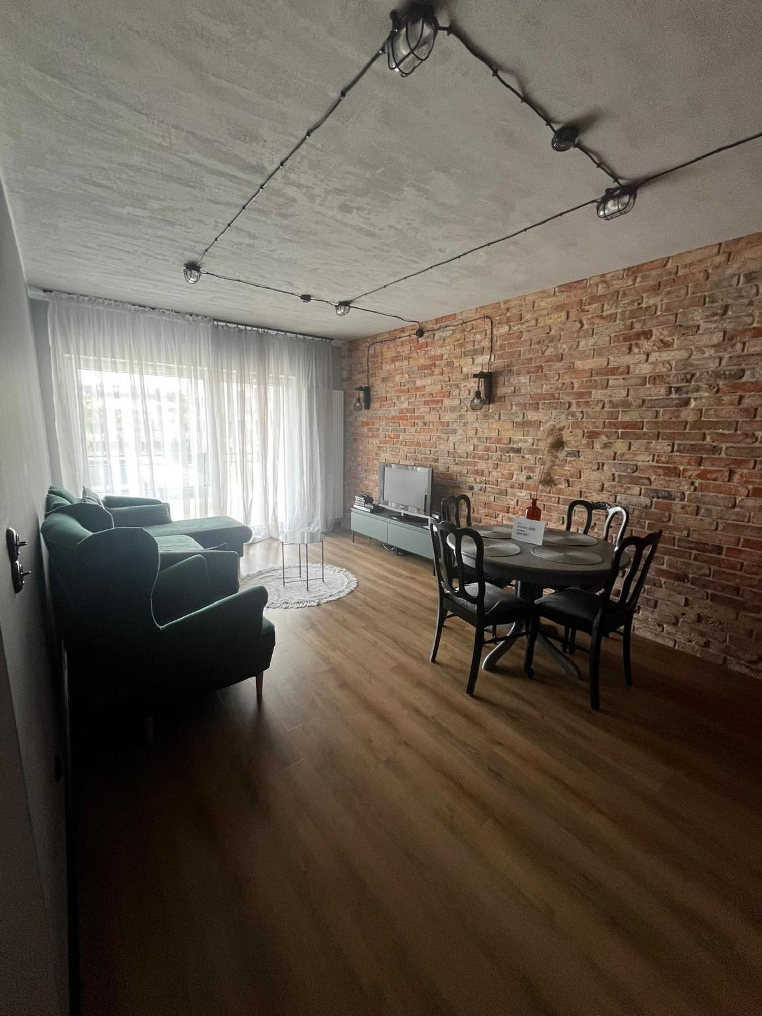 Apartament Z Widokiem Na Stadion Styl Industrialny Jedyny Taki Check In 24 H Poznań Exteriör bild